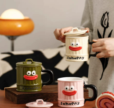 Big-Mouth Ceramic Coffee Mug – Funny Quirky Office Mug with Lid